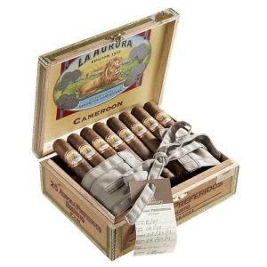 La Aurora Preferidos SAPPHIRE Robusto (5" x 50) Box of 18 La Aurora Preferidos